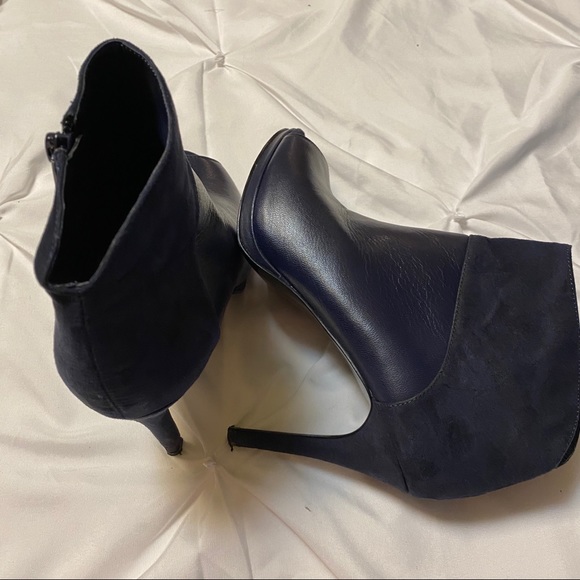 Leather and suede Nine West shoe - Picture 3 of 3